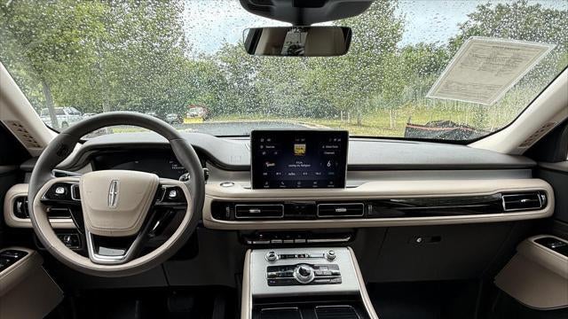 2024 Lincoln Aviator Premiere