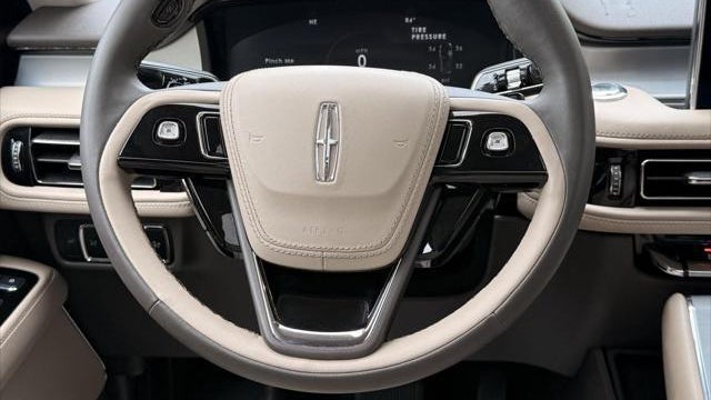 2024 Lincoln Aviator Premiere