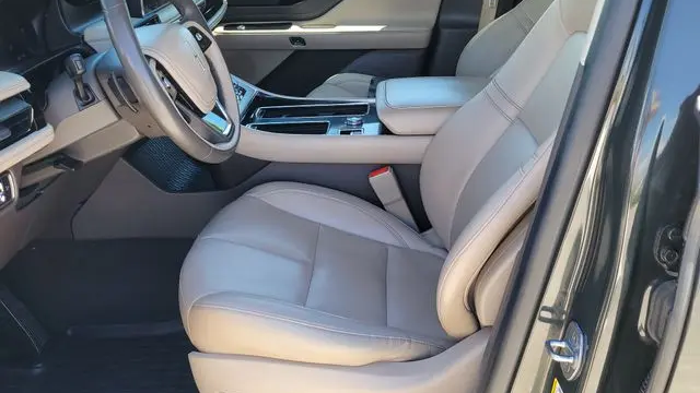 2022 Lincoln Aviator Standard