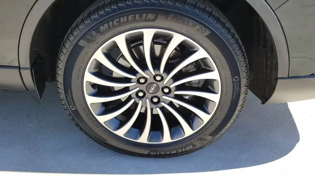 2022 Lincoln Aviator Standard