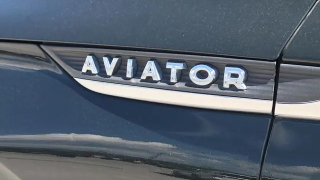 2022 Lincoln Aviator Standard