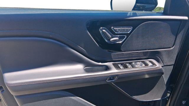 2023 Lincoln Aviator Standard
