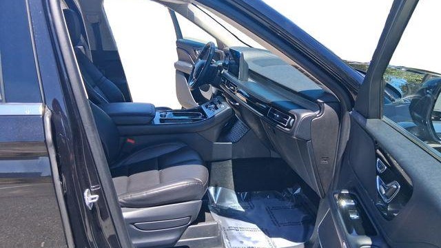 2023 Lincoln Aviator Standard