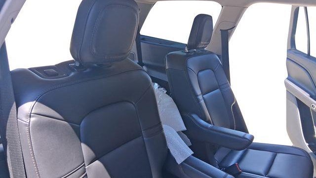 2023 Lincoln Aviator Standard