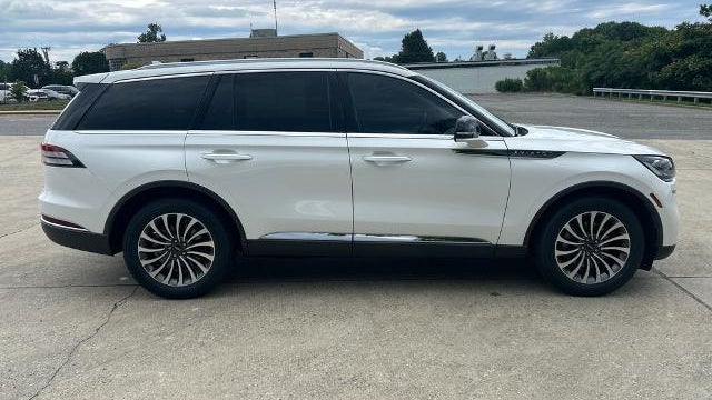 2024 Lincoln Aviator Premiere
