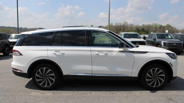 2025 Lincoln Aviator Premiere