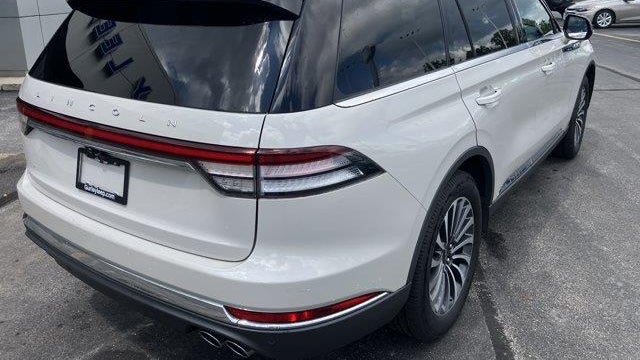 2022 Lincoln Aviator Standard