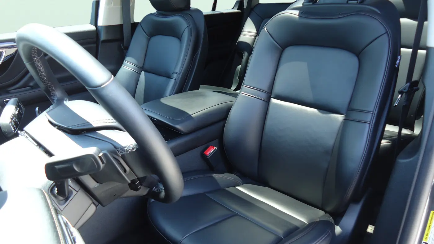 2023 Lincoln Aviator Standard