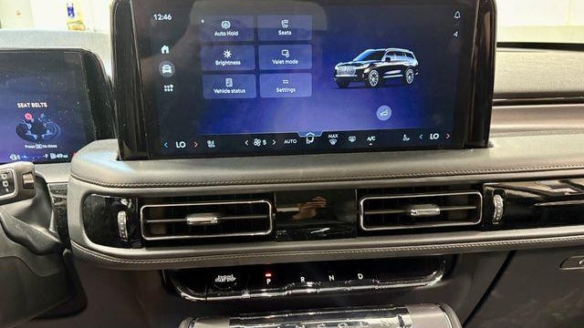 2025 Lincoln Aviator Premiere