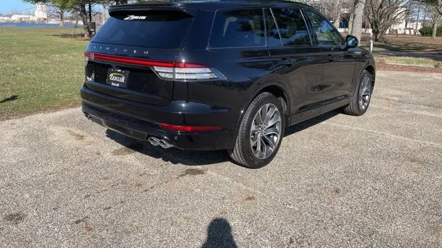 2025 Lincoln Aviator Premiere
