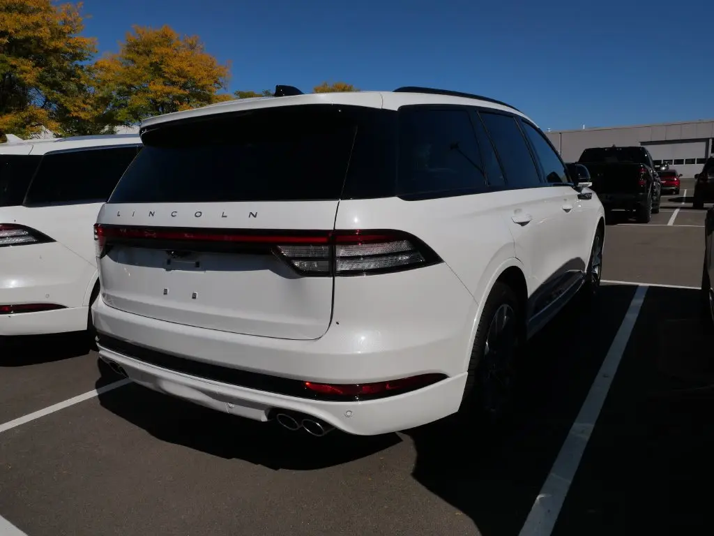 2026 Lincoln Aviator - $55,945