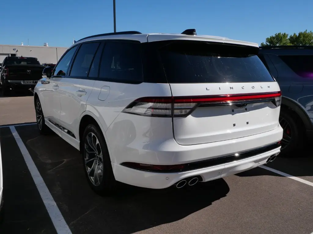 2026 Lincoln Aviator - $55,945