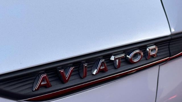 2022 Lincoln Aviator Standard