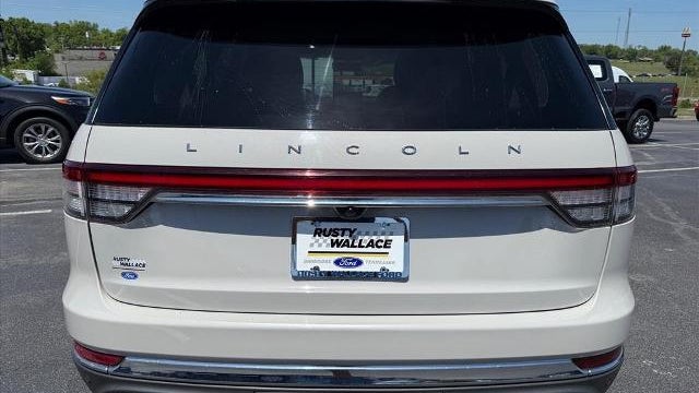 2023 Lincoln Aviator Standard