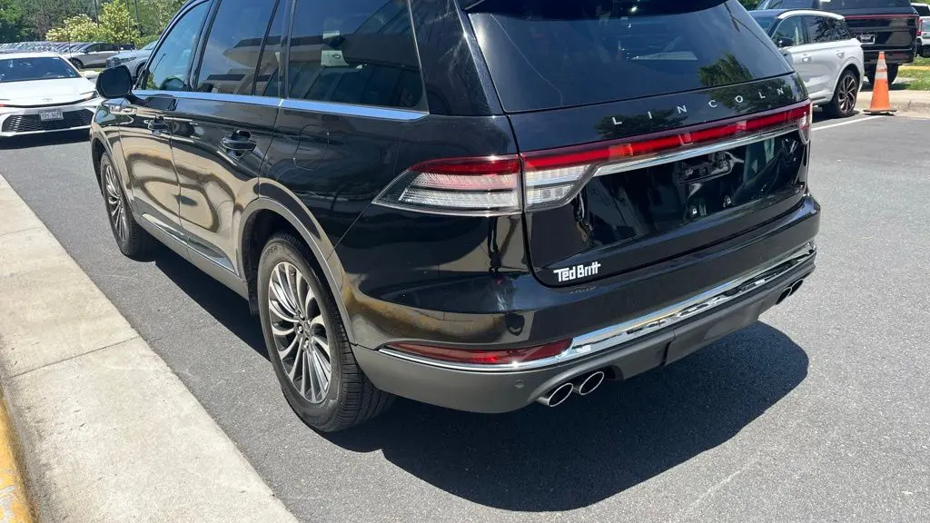 2022 Lincoln Aviator Standard