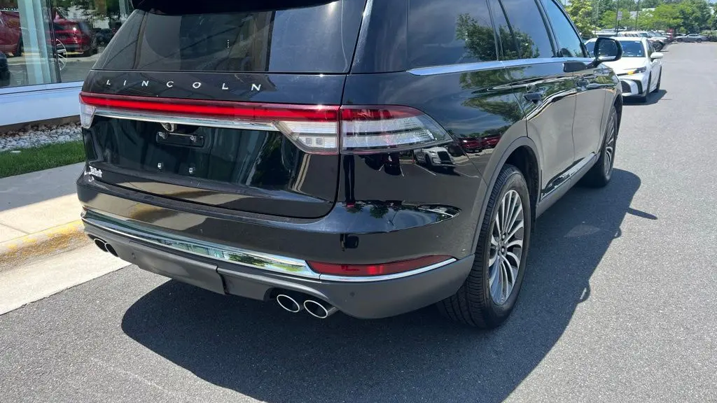 2022 Lincoln Aviator Standard