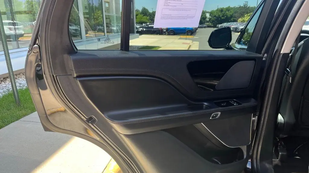 2022 Lincoln Aviator Standard