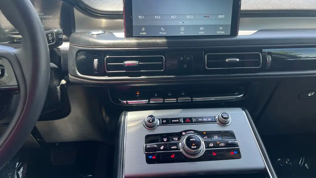 2022 Lincoln Aviator Standard