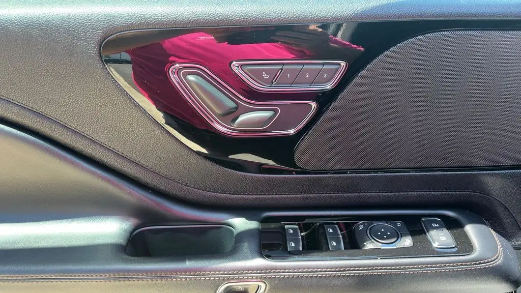 2022 Lincoln Aviator Standard