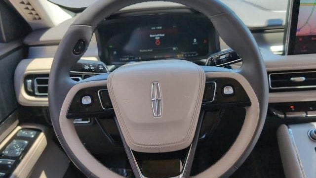 2023 Lincoln Aviator Standard