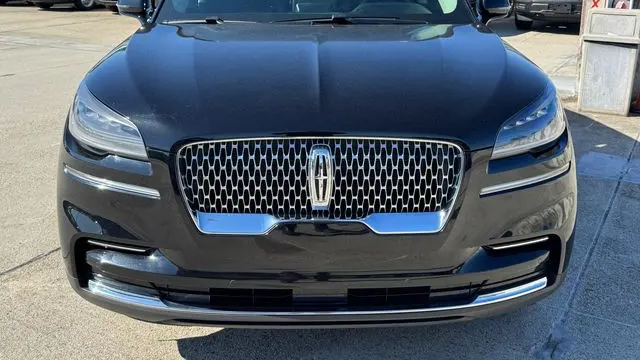 2023 Lincoln Aviator Standard
