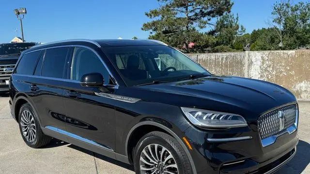 2023 Lincoln Aviator Standard