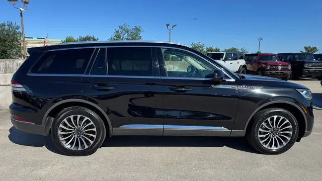 2023 Lincoln Aviator Standard
