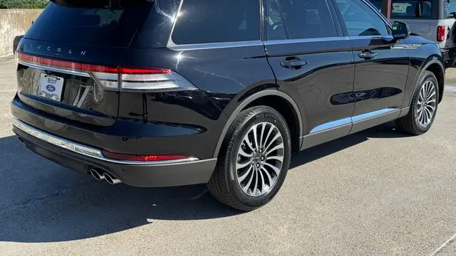 2023 Lincoln Aviator Standard