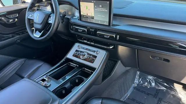 2023 Lincoln Aviator Standard