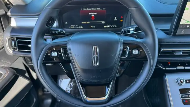 2023 Lincoln Aviator Standard