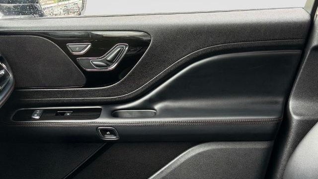 2023 Lincoln Aviator Standard