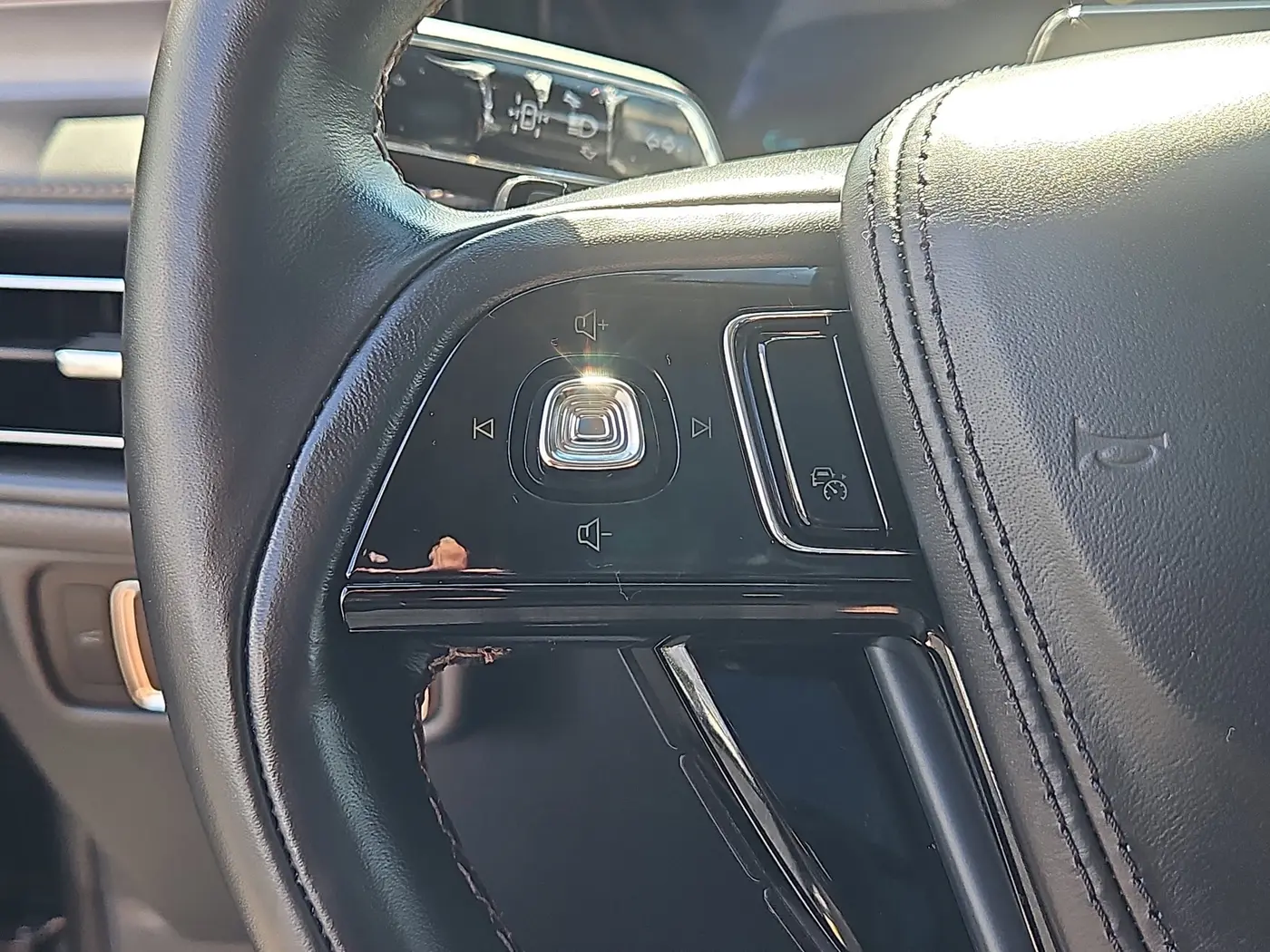 2025 Lincoln Aviator - $58,496