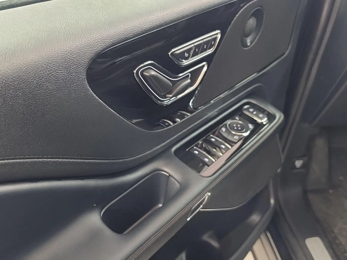 2025 Lincoln Aviator - $57,735