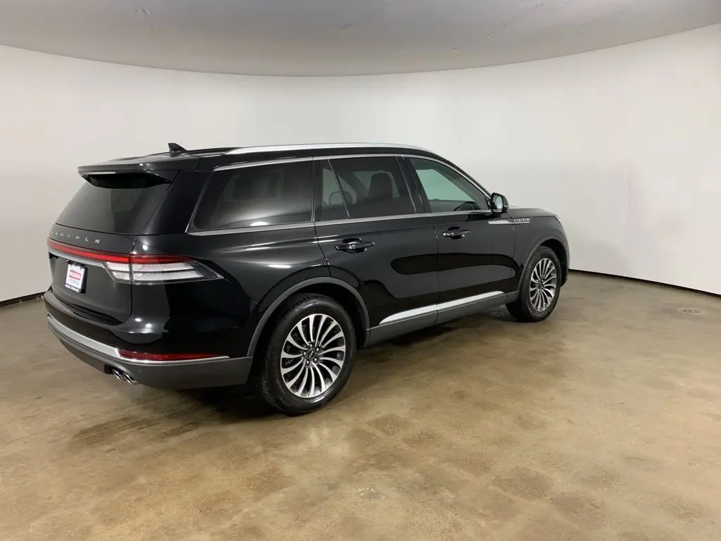 2022 Lincoln Aviator - $34,120