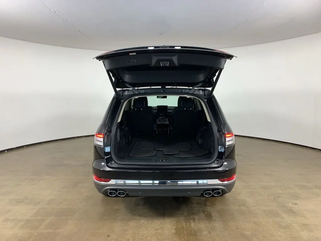 2022 Lincoln Aviator - $34,120
