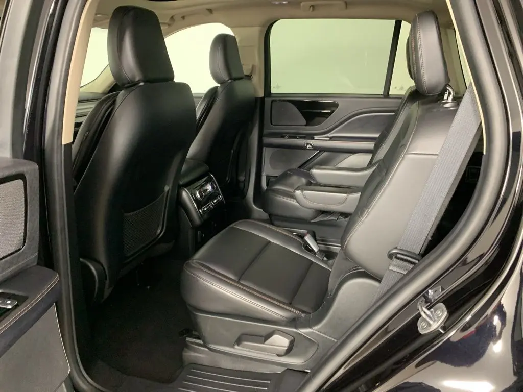 2022 Lincoln Aviator - $34,120