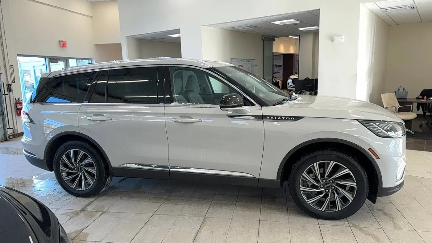 2025 Lincoln Aviator Premiere