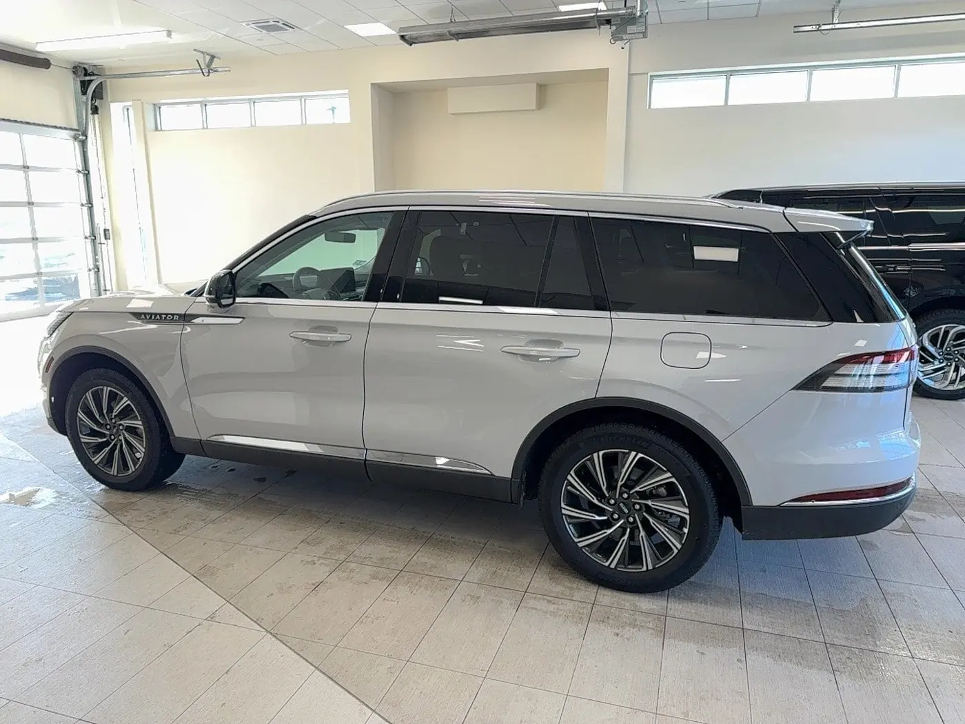 2025 Lincoln Aviator - $56,295