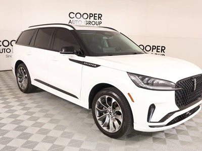 Photo of a 2025 Lincoln Aviator AWD Premiere 4DR SUV for sale