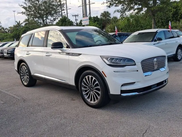 2023 Lincoln Aviator - $42,990