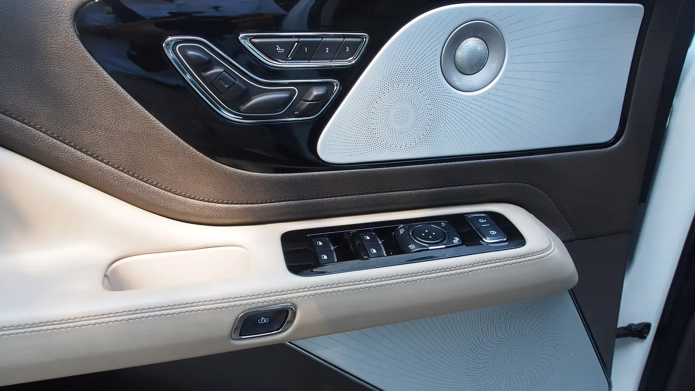 2024 Lincoln Aviator Reserve