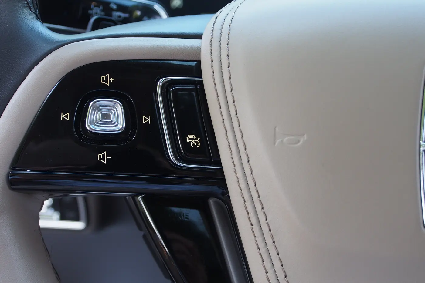 2024 Lincoln Aviator - $49,381