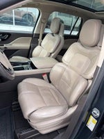 2022 Aviator Thumbnail 15