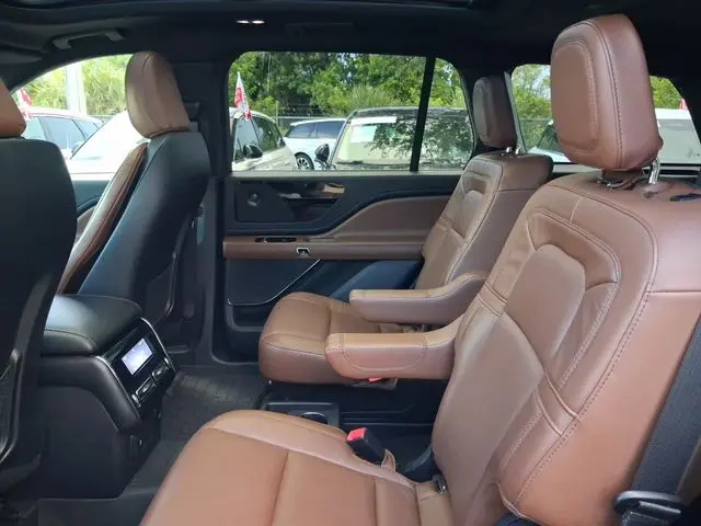 2023 Lincoln Aviator - $41,990