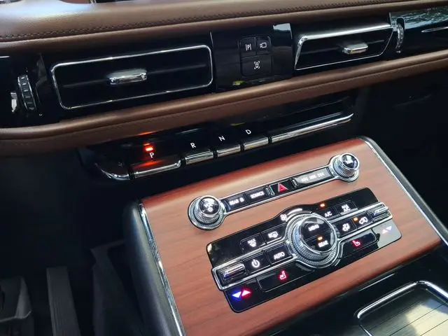 2023 Lincoln Aviator - $41,990