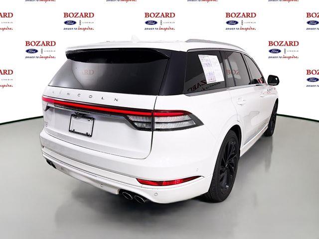 2022 Lincoln Aviator - $30,000