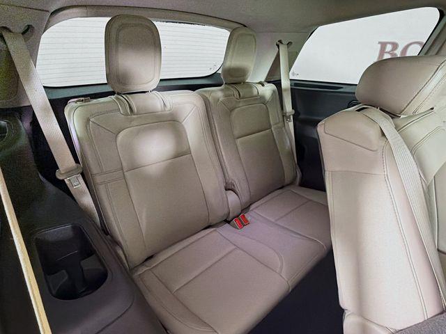 2022 Lincoln Aviator - $30,000