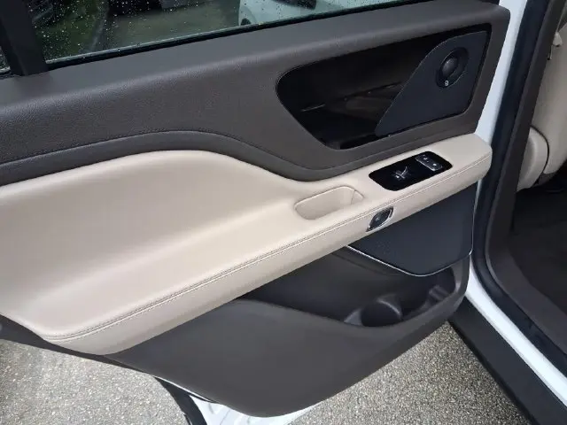 2023 Lincoln Aviator - $34,590