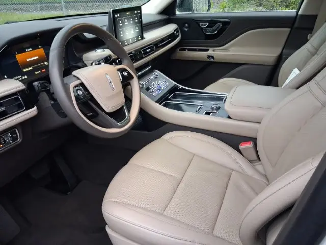 2023 Lincoln Aviator - $34,590