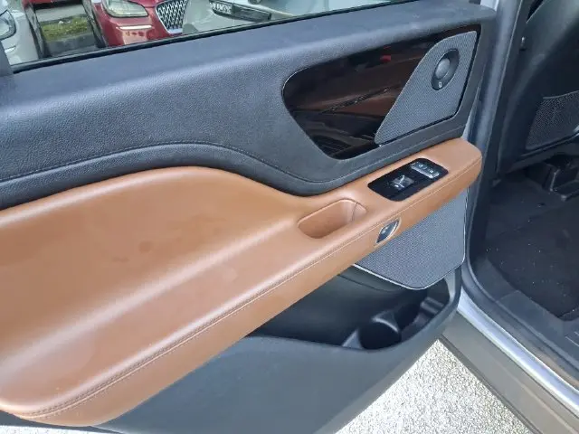 2023 Lincoln Aviator - $41,990